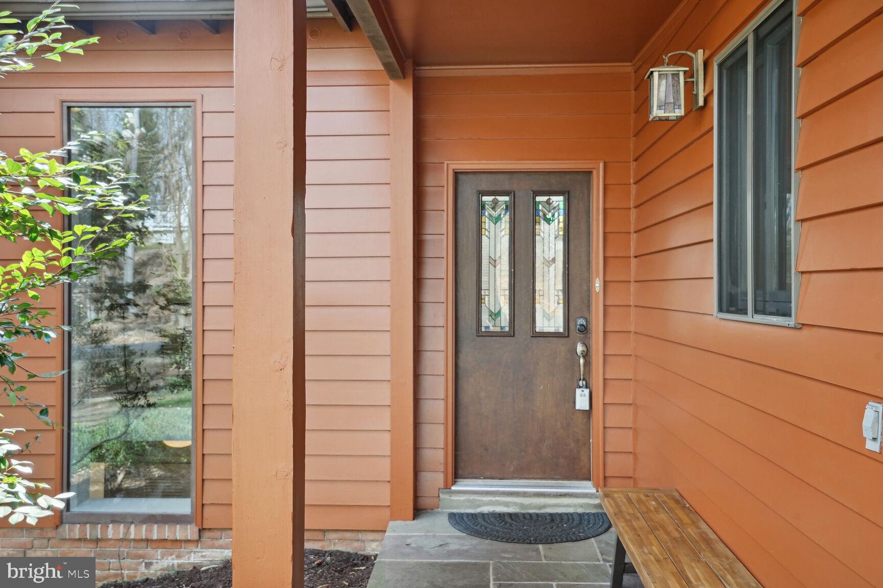 1717 Briar Ridge Road McLean, VA 22101 - Photo 3 of 27