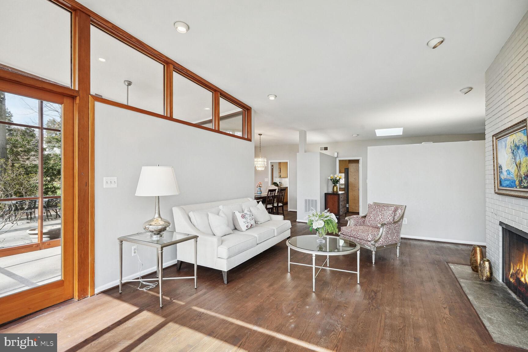 1717 Briar Ridge Road McLean, VA 22101 - Photo 7 of 27