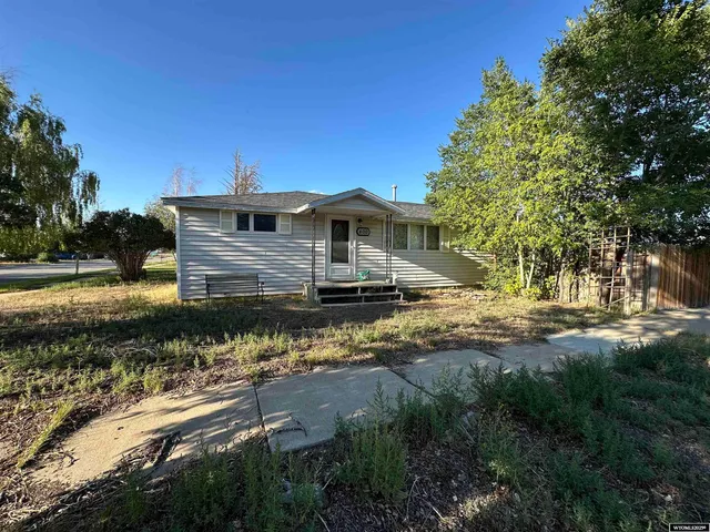 $155,000 | 400 North 7th Street, Sinclair, WY 82334