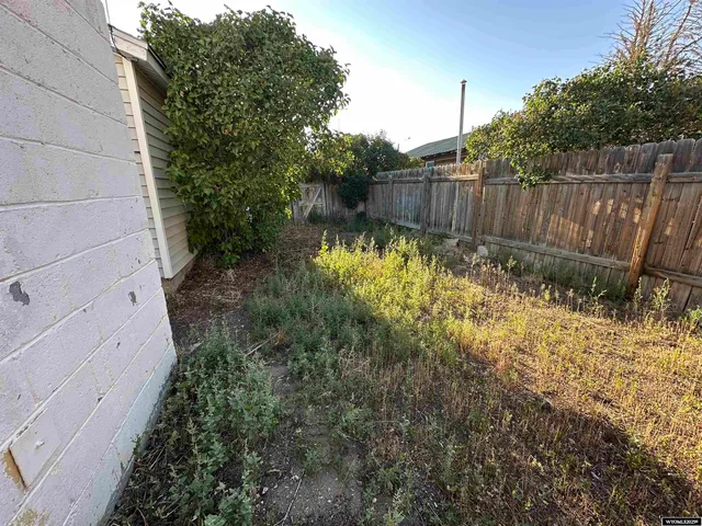 $155,000 | 400 North 7th Street, Sinclair, WY 82334