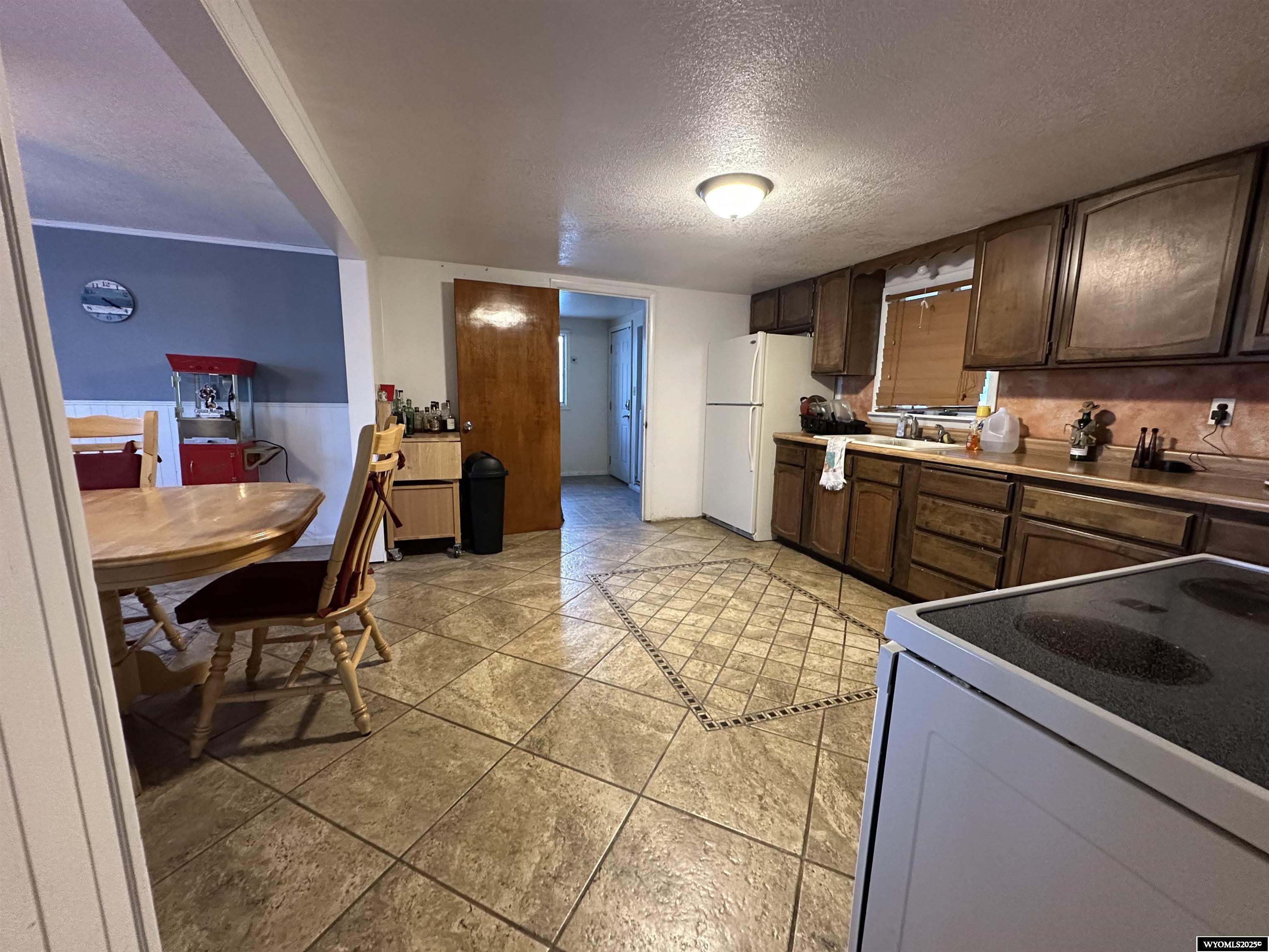 400 North 7th Street Sinclair, WY 82334 - Photo 3 of 17