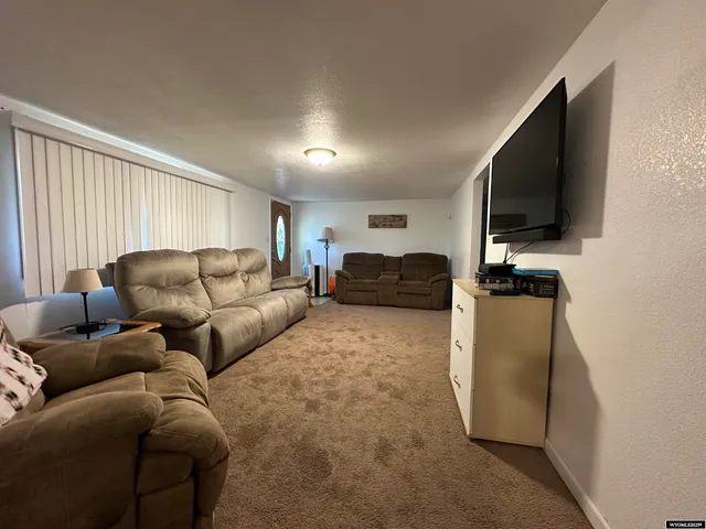 $155,000 | 400 North 7th Street, Sinclair, WY 82334
