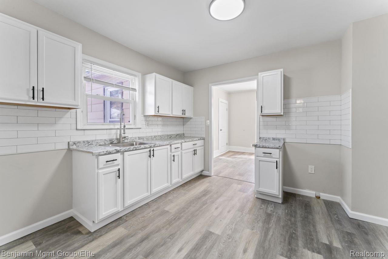 532 Fox Street Lapeer, MI 48446 - Photo 11 of 43 photos_web_resolution_19.jpg