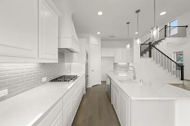 $516,590 | 1536 Euclid Alley, Corinth, TX 76208