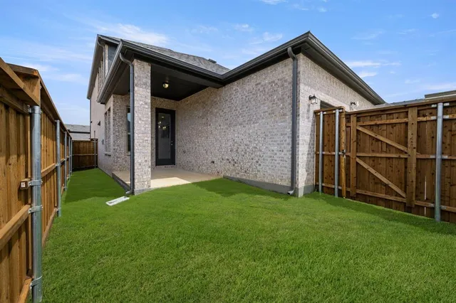 $516,590 | 1536 Euclid Alley, Corinth, TX 76208