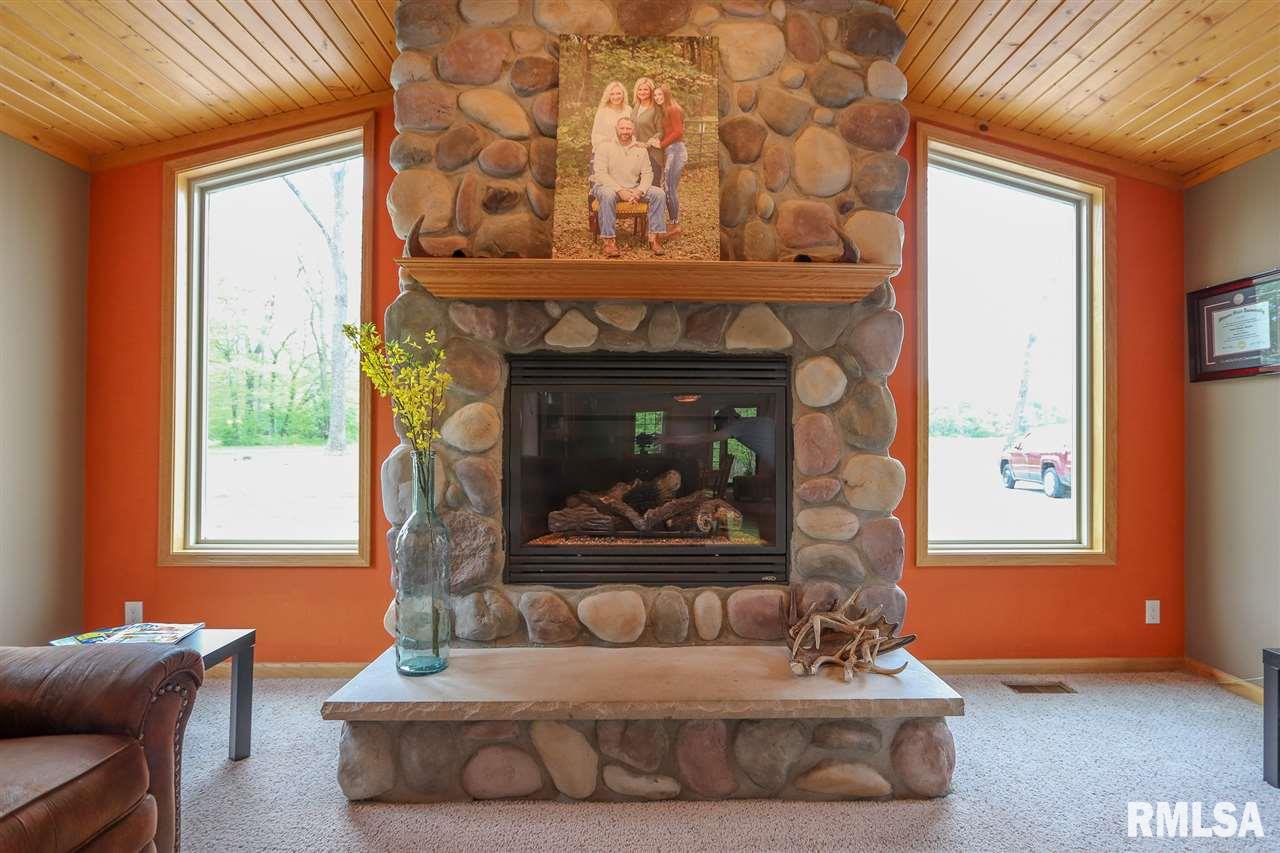 842 Banta Road Lowpoint, IL 61545 - Photo 10 of 36 Gallery Image 10
