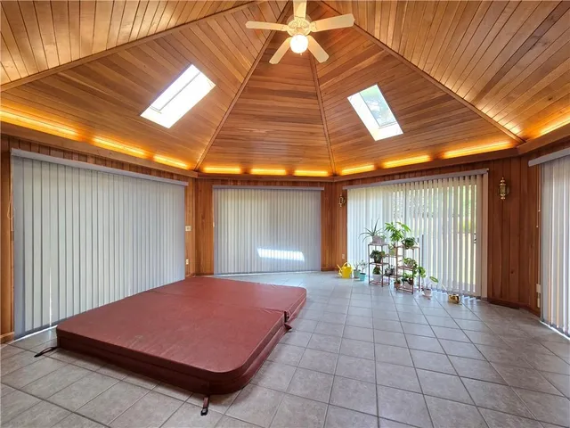 a front view of house with yard