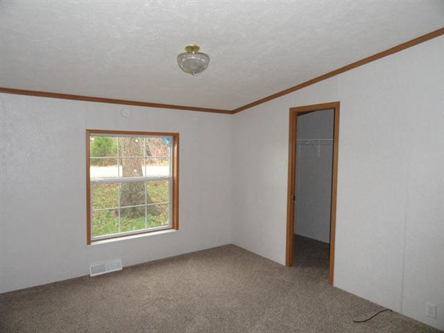 4942 Southwest Washington School Road Campbellsburg, IN 47108 - Photo 9 of 10 Gallery Image 9