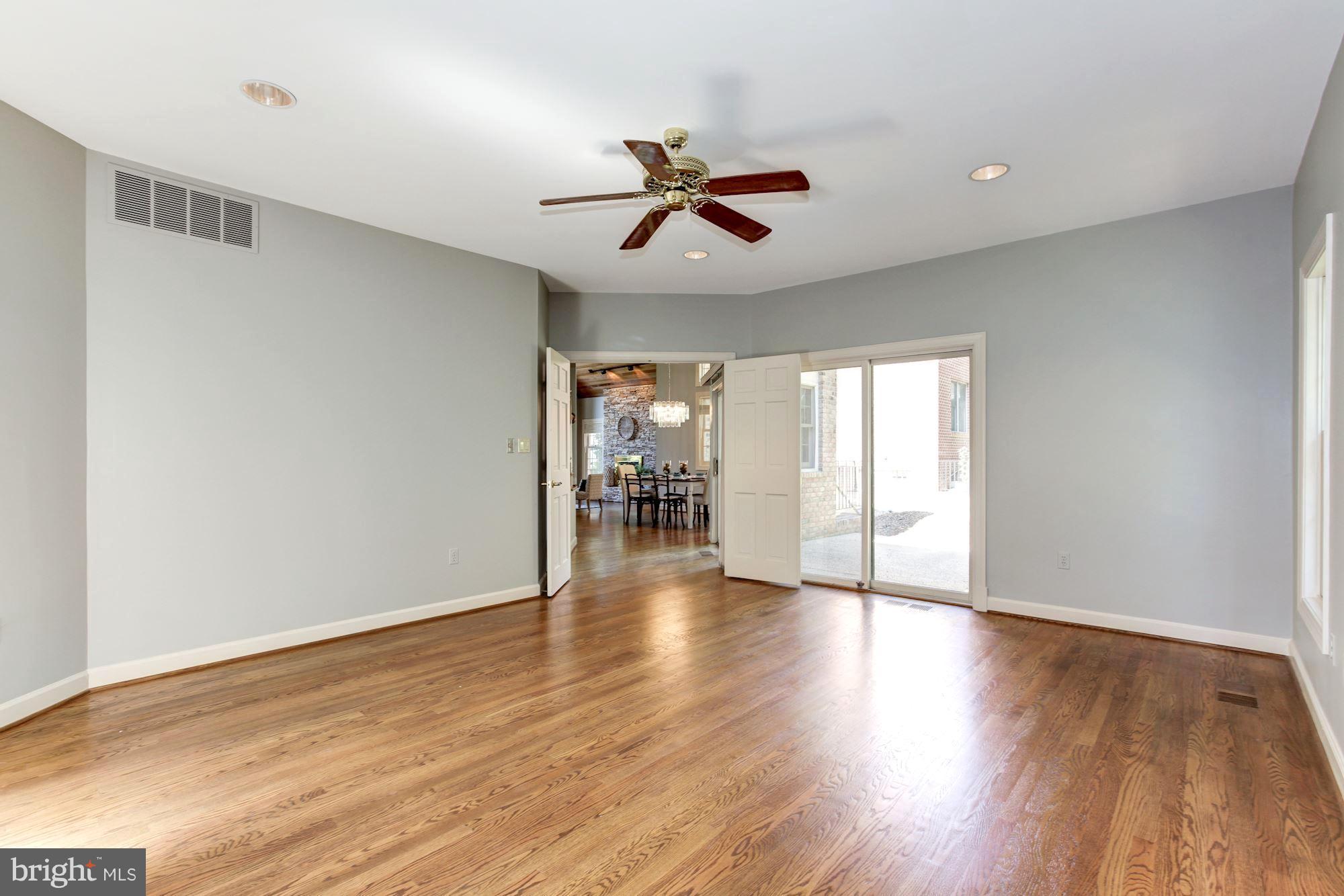 130 South River Landing Road Edgewater, MD 21037 - Photo 12 of 30 Cavernous Main Level Master Suite w/ Patio Access