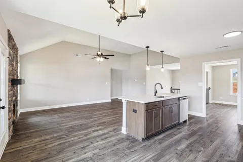 $447,400 | 352 Cardinal Creek Drive, Clarksville, TN 37040