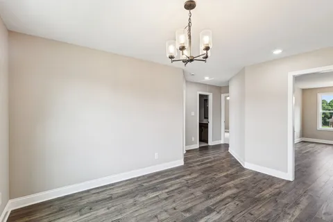 $447,400 | 352 Cardinal Creek Drive, Clarksville, TN 37040