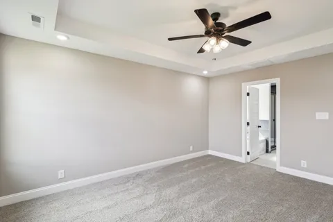 $447,400 | 352 Cardinal Creek Drive, Clarksville, TN 37040