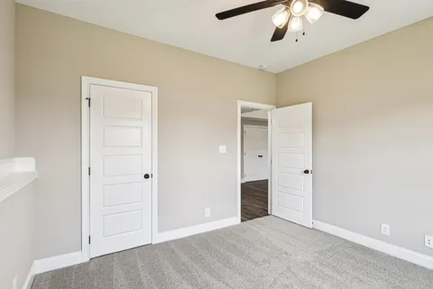 $447,400 | 352 Cardinal Creek Drive, Clarksville, TN 37040