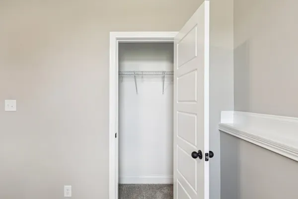 $447,400 | 352 Cardinal Creek Drive, Clarksville, TN 37040