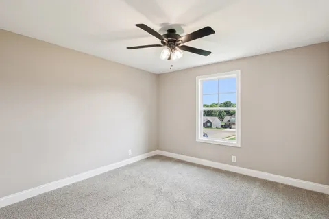 $447,400 | 352 Cardinal Creek Drive, Clarksville, TN 37040