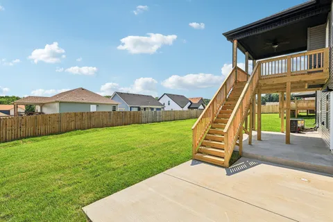 $447,400 | 352 Cardinal Creek Drive, Clarksville, TN 37040