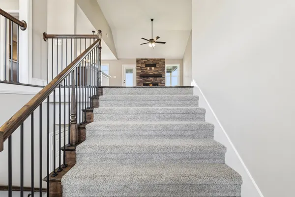 $447,400 | 352 Cardinal Creek Drive, Clarksville, TN 37040