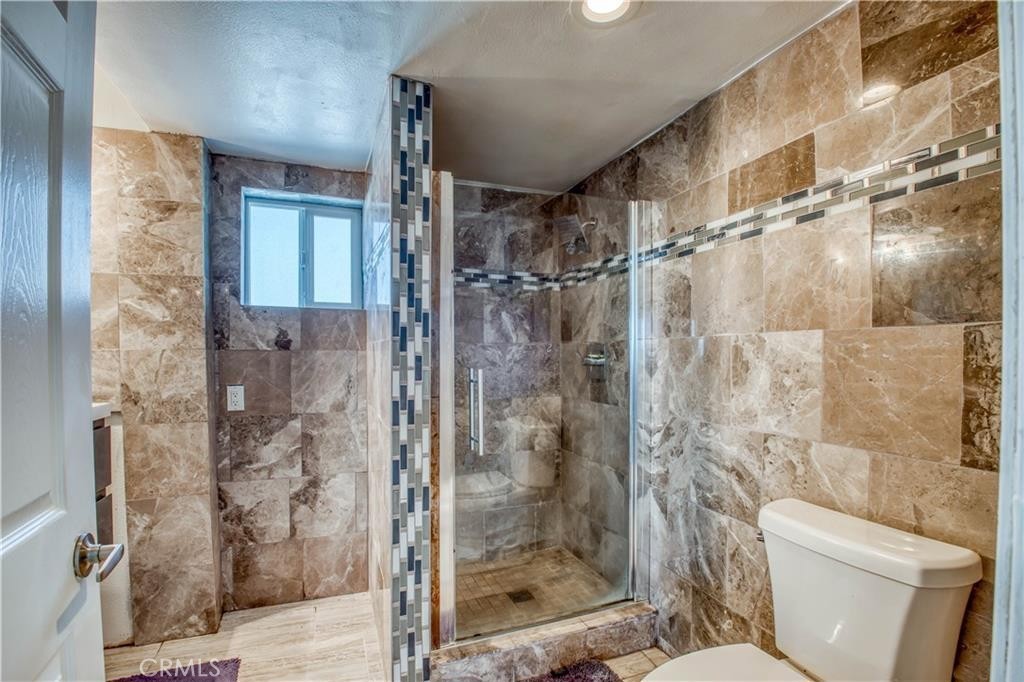 45050 Camaron Road Temecula, CA 92590 - Photo 11 of 32 Bathroom 1 Downstairs