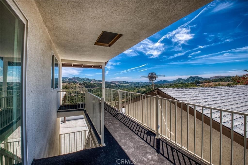 45050 Camaron Road Temecula, CA 92590 - Photo 19 of 32 Balcony