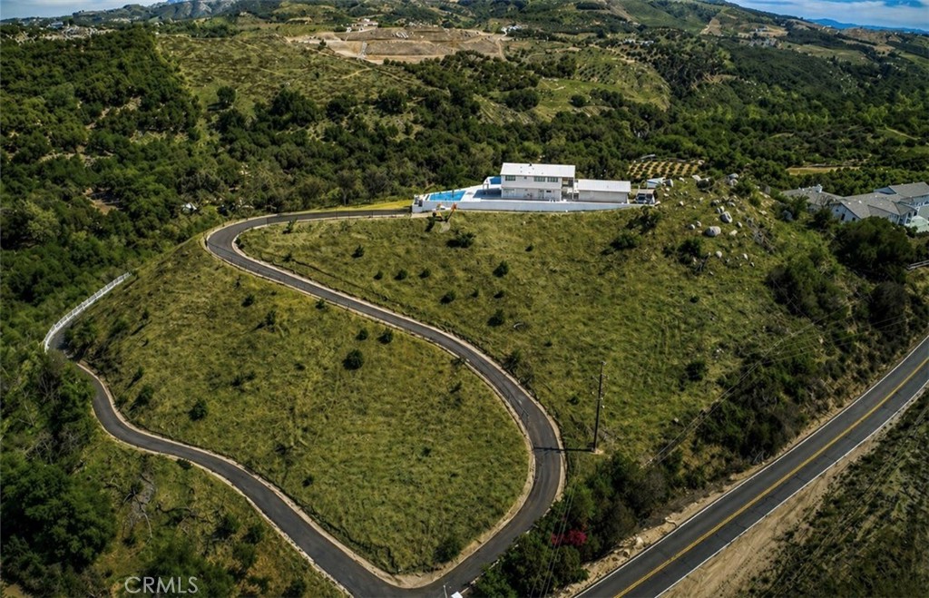 45050 Camaron Road Temecula, CA 92590 - Photo 4 of 32 Some photos have been AI enhanced