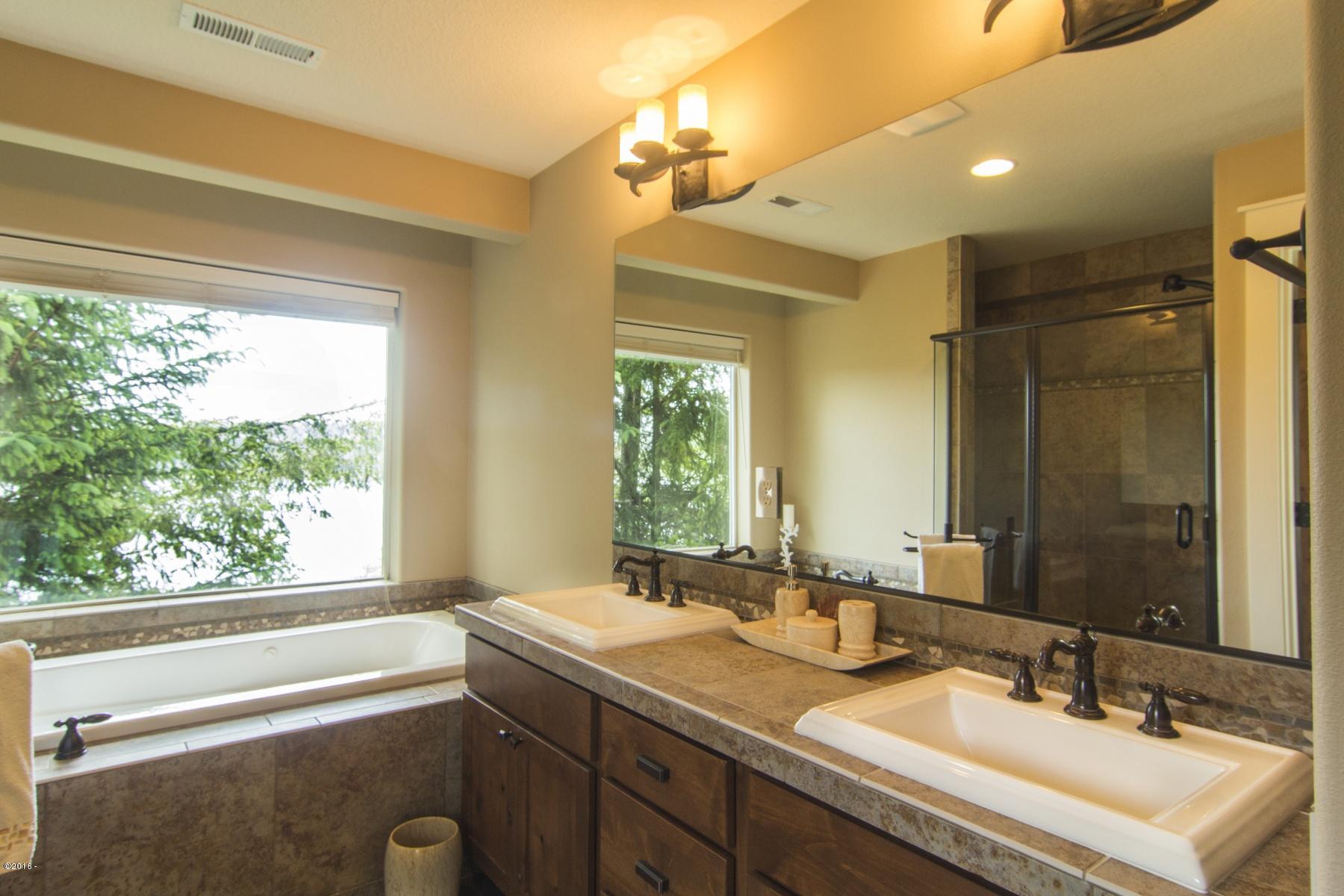 1223 Northeast Regatta Park Road Lincoln City, OR 97367 - Photo 18 of 30 18-8305831_crest