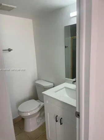 $2,000 | 4709 Northwest 7th Street, Unit 4089, Miami, FL 33126