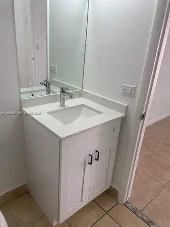 $2,000 | 4709 Northwest 7th Street, Unit 4089, Miami, FL 33126