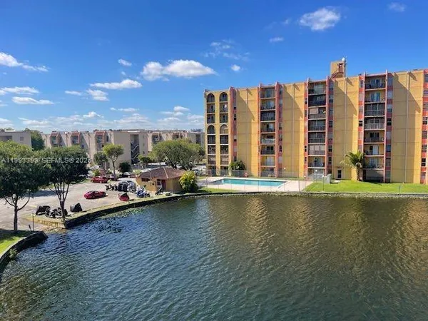 $2,000 | 4709 Northwest 7th Street, Unit 4089, Miami, FL 33126