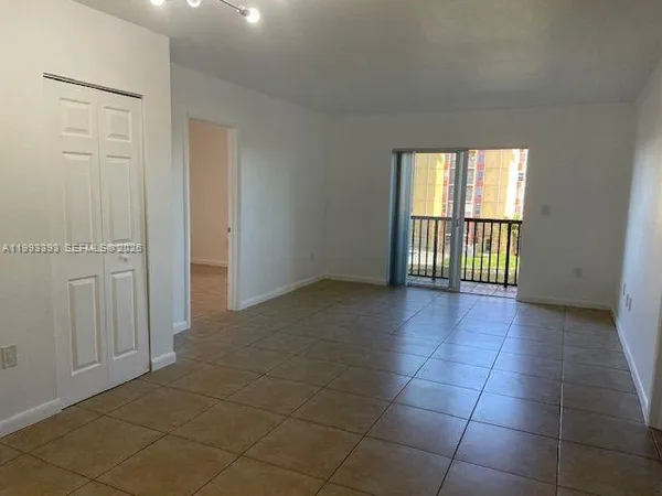 $2,000 | 4709 Northwest 7th Street, Unit 4089, Miami, FL 33126