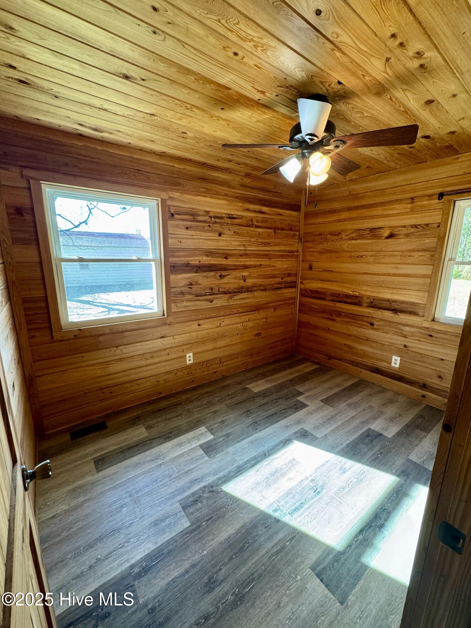 3211 Crooked Run Road Willard, NC 28478 - Photo 15 of 24 Bedroom 2