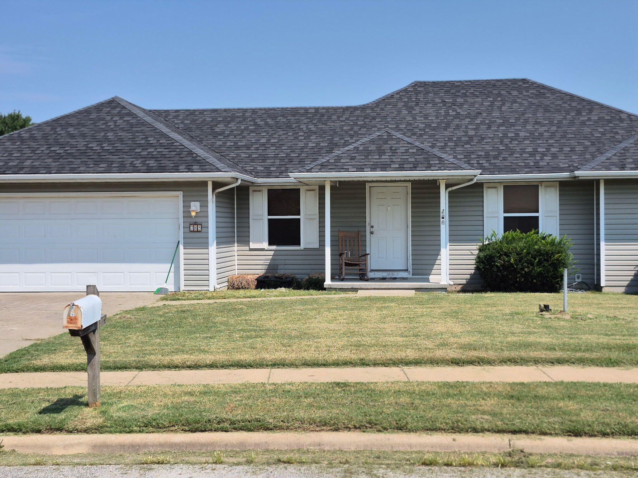 785 West Apache Street Republic, MO 65738 - Photo 1 of 21 20260810_113343