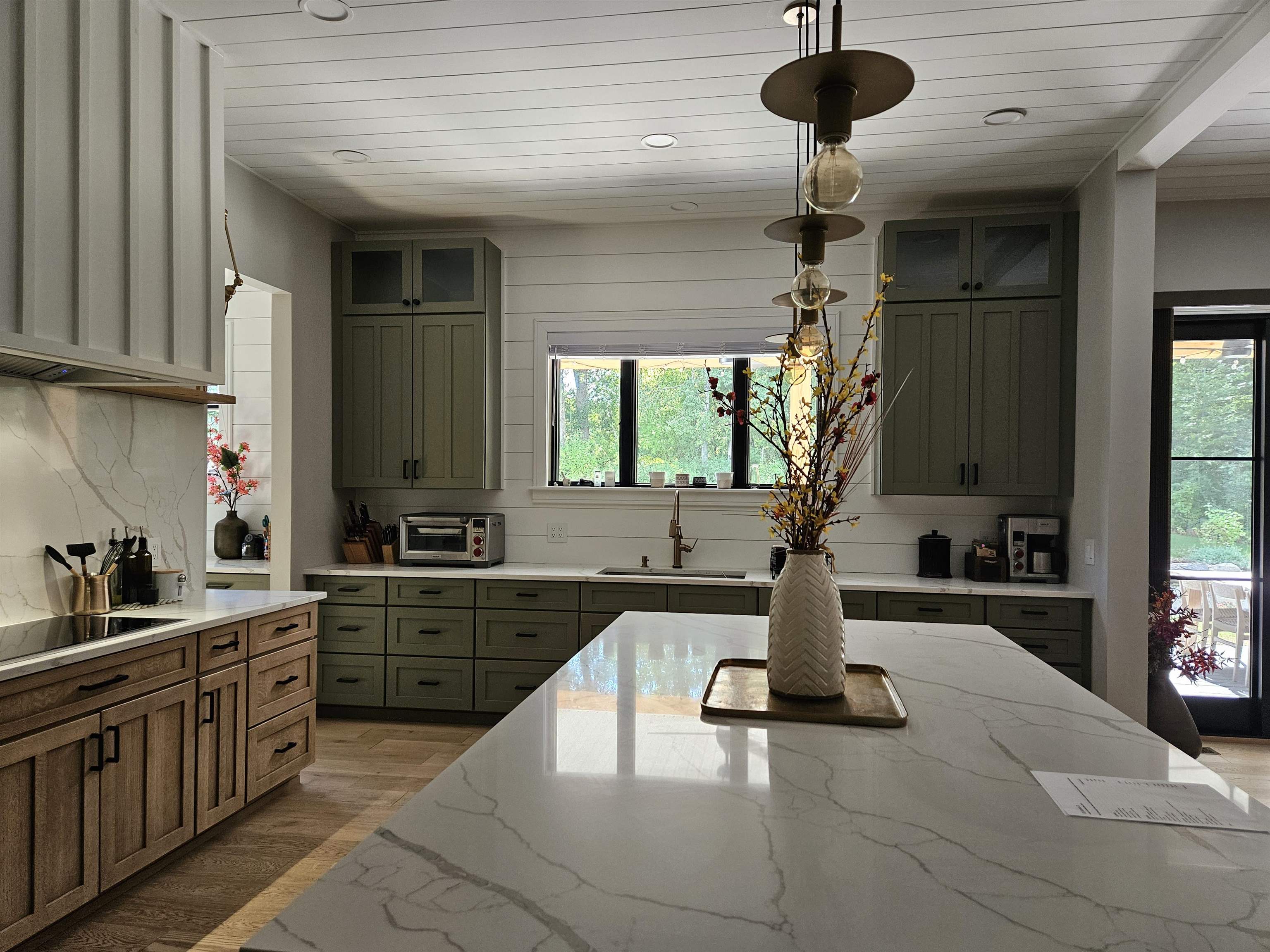 128 Caroline Court Williston, VT 05495 - Photo 7 of 16