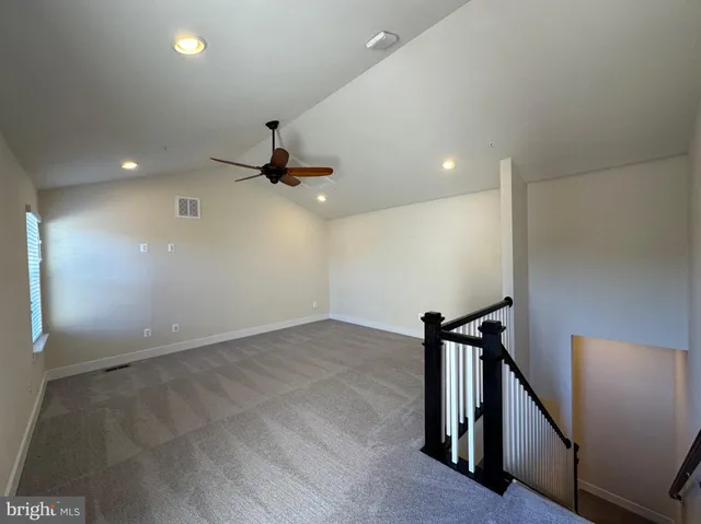 $3,500 | 161 Green Poplar Lane, Clarksburg, MD 20871