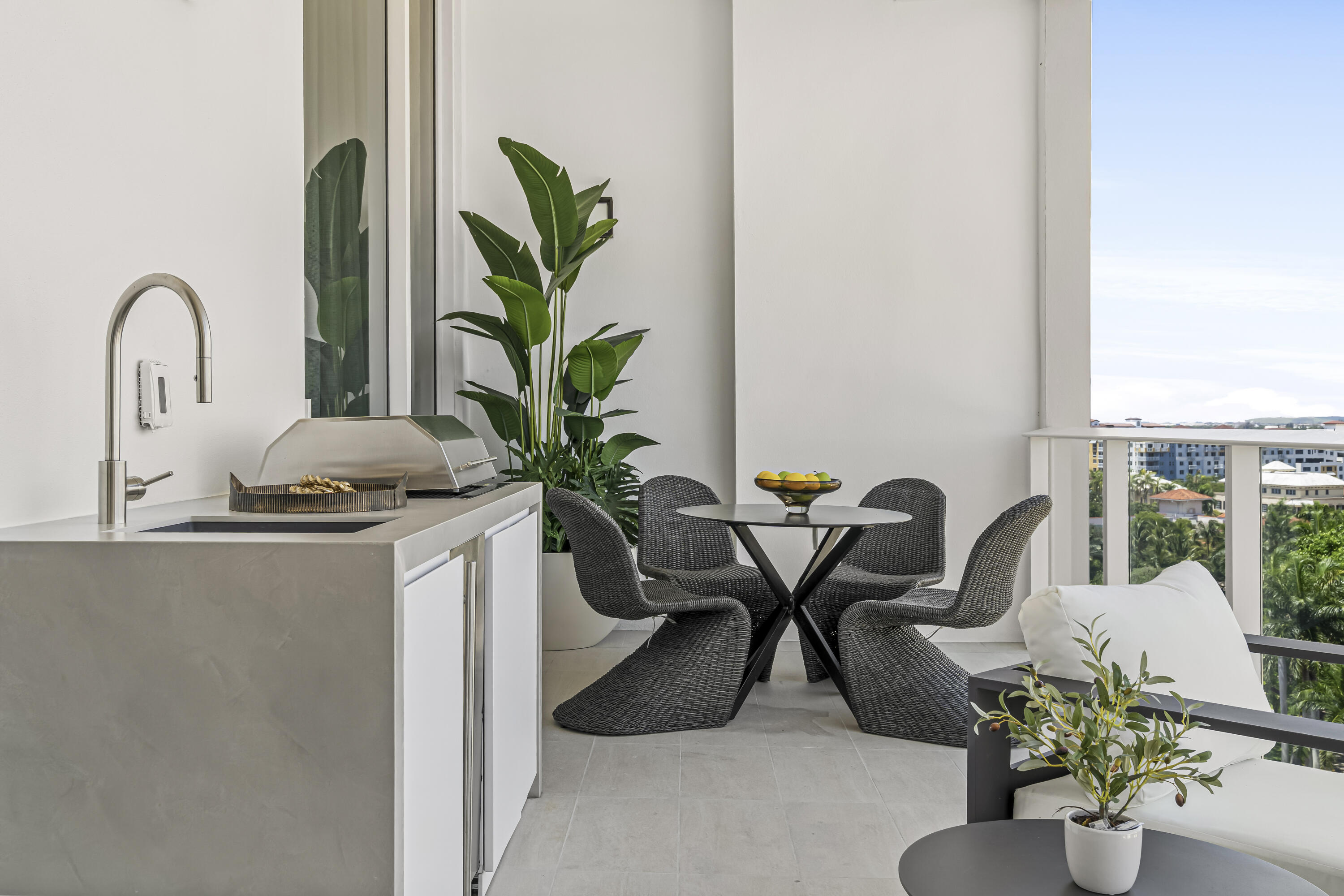 220 Southeast Mizner Boulevard, Unit PH10 Boca Raton, FL 33432 - Photo 13 of 24 DSC07931