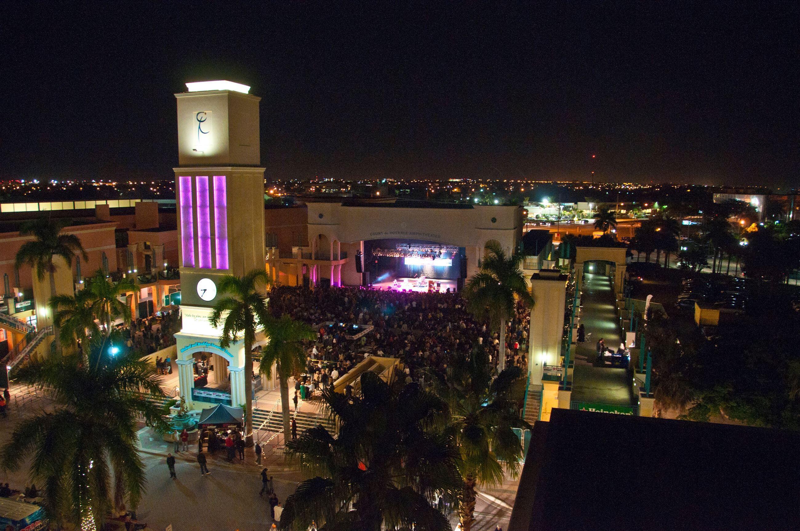 220 Southeast Mizner Boulevard, Unit PH10 Boca Raton, FL 33432 - Photo 23 of 24 Mizner Park Ampitheatre
