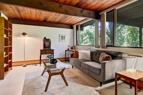 $1,347,000 | 16W340 97th Street, Burr Ridge, IL 60527