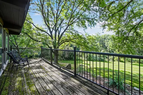 $1,347,000 | 16W340 97th Street, Burr Ridge, IL 60527