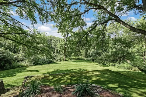 $1,347,000 | 16W340 97th Street, Burr Ridge, IL 60527