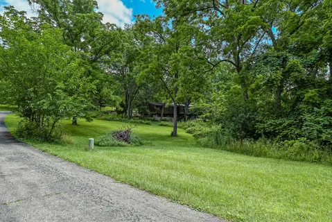 $1,347,000 | 16W340 97th Street, Burr Ridge, IL 60527