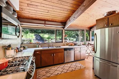 $1,347,000 | 16W340 97th Street, Burr Ridge, IL 60527