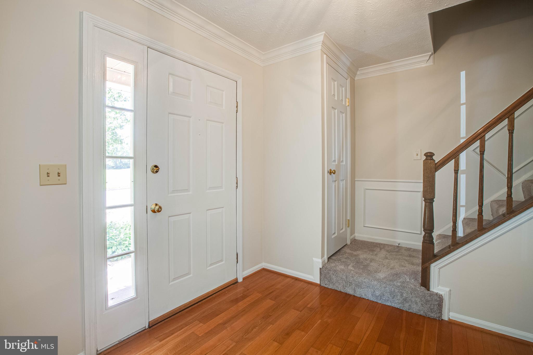 1911 East Beech Road Sterling, VA 20164 - Photo 4 of 31 Foyer & closet, lovely hard wood floors.