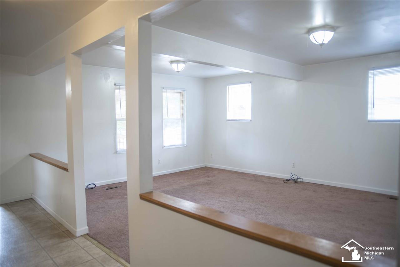 4343 Dewey Road Newport, MI 48166 - Photo 11 of 27 50020839-10.JPG
