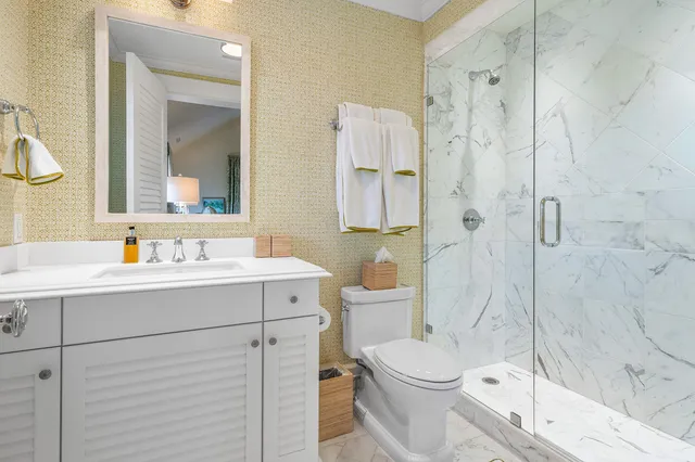 $17,750,000 | 242 Tangier Avenue, Palm Beach, FL 33480