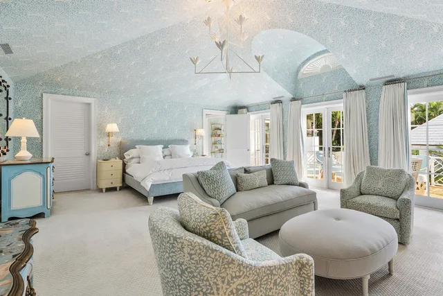 $17,750,000 | 242 Tangier Avenue, Palm Beach, FL 33480