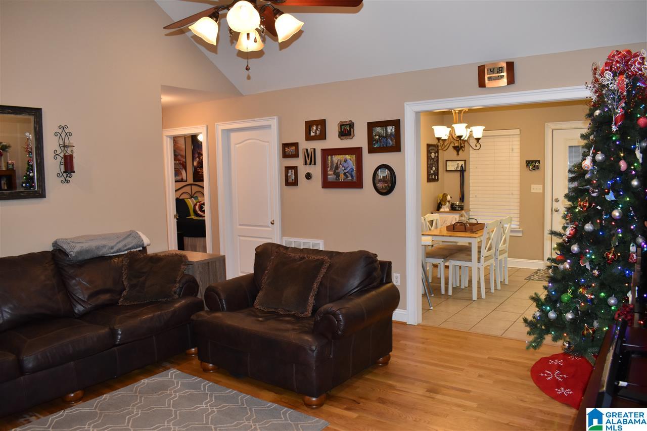 2794 Mount View Road Hayden, AL 35079 - Photo 3 of 28