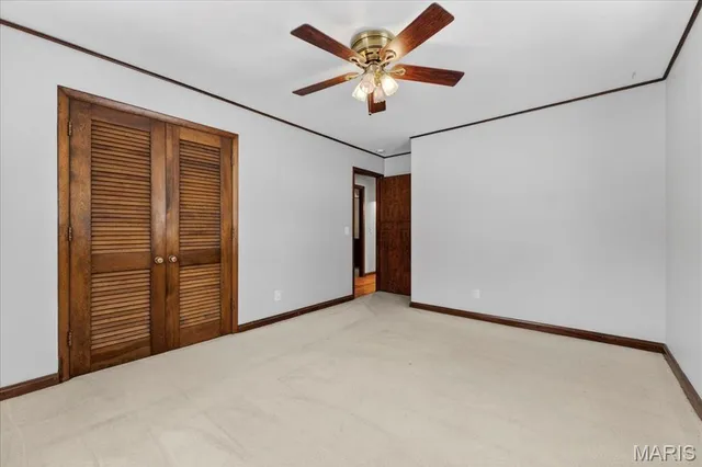 $349,900 | 6 Castle Drive, Florissant, MO 63034