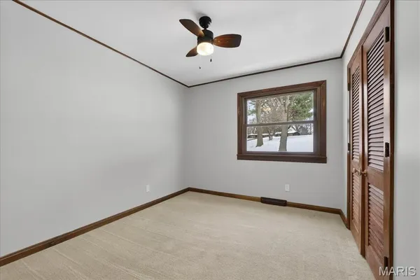 $349,900 | 6 Castle Drive, Florissant, MO 63034