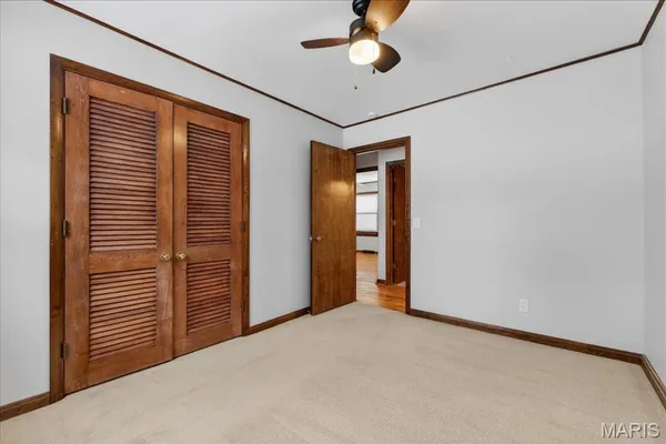 $349,900 | 6 Castle Drive, Florissant, MO 63034