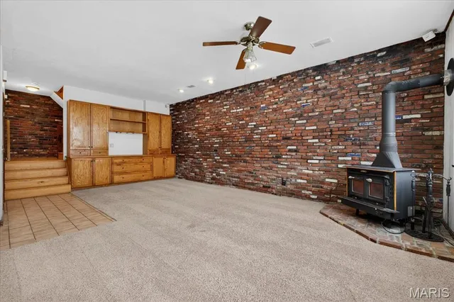 $349,900 | 6 Castle Drive, Florissant, MO 63034