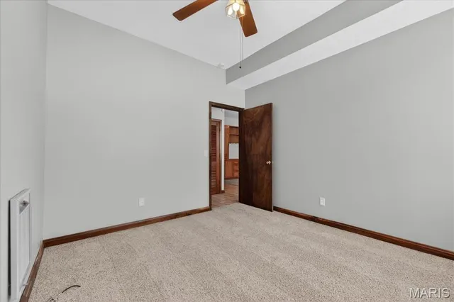 $349,900 | 6 Castle Drive, Florissant, MO 63034